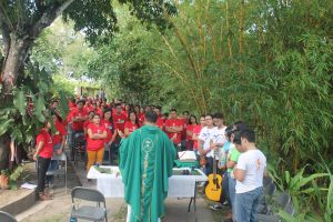 Another view of the young people celebrating Mass with Fr. Luis Jesus Paz, O. Carm., celebrates with the young people on one of the spiritual weekends in preparation for the pilgrimage to World Youth Day in Panama.